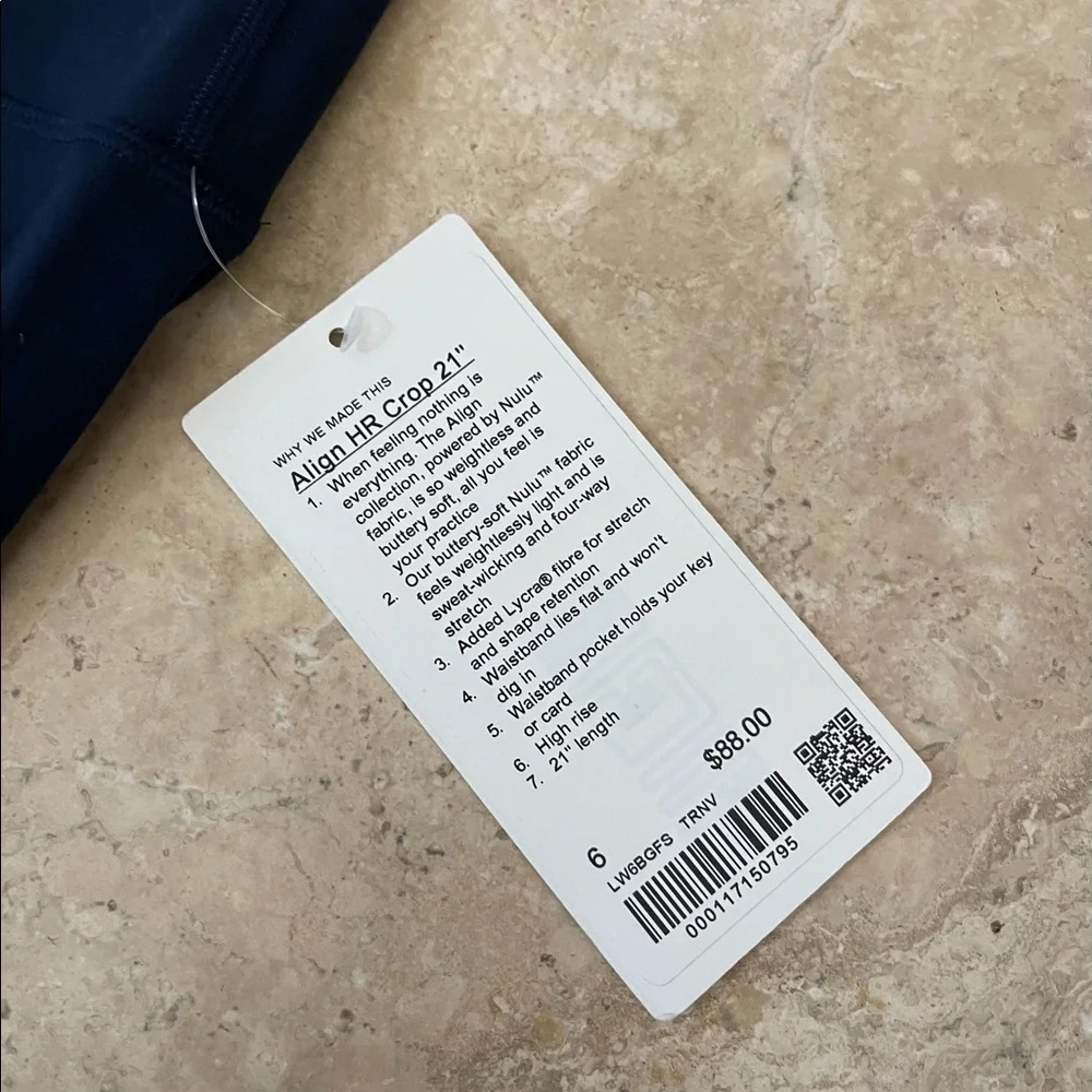 NWT lululemon Align HR crop 21”